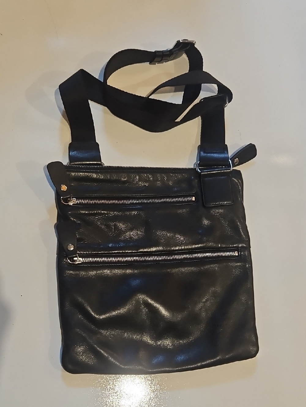 Large Margot NY Leather Crossbody Bag - Picture 4 of 13